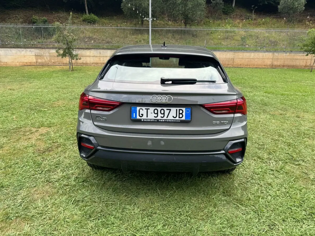 Audi Q3 Sportback usata a Salerno (11)
