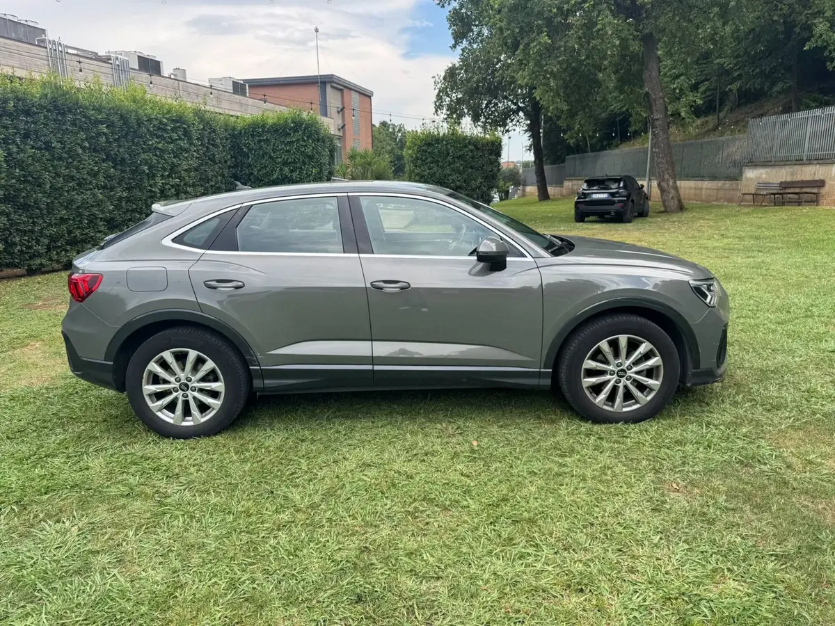 Audi Q3 Sportback usata a Salerno (14)