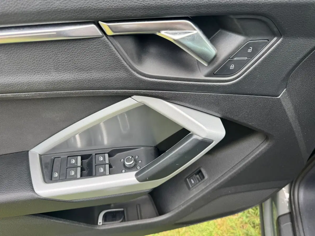 Audi Q3 Sportback usata a Salerno (15)