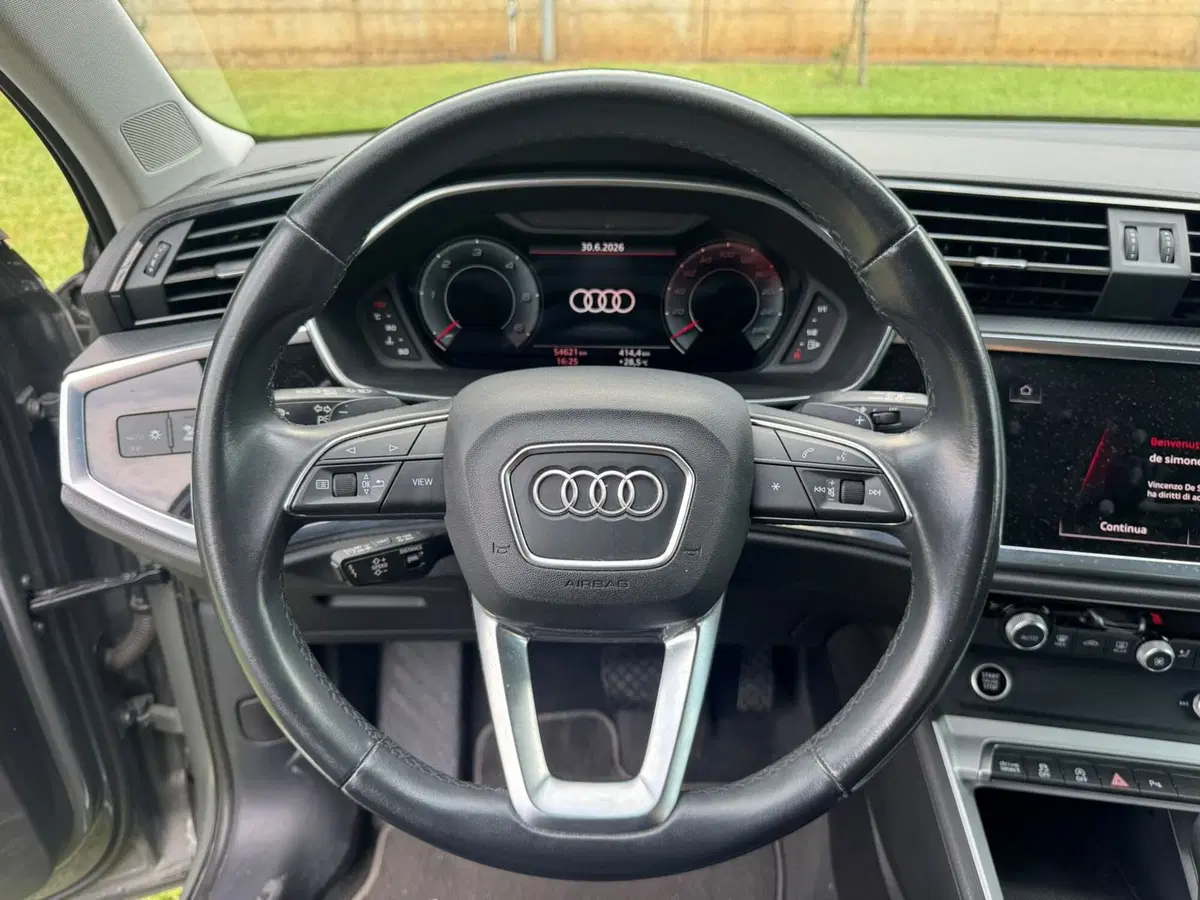 Audi Q3 Sportback usata a Salerno (17)