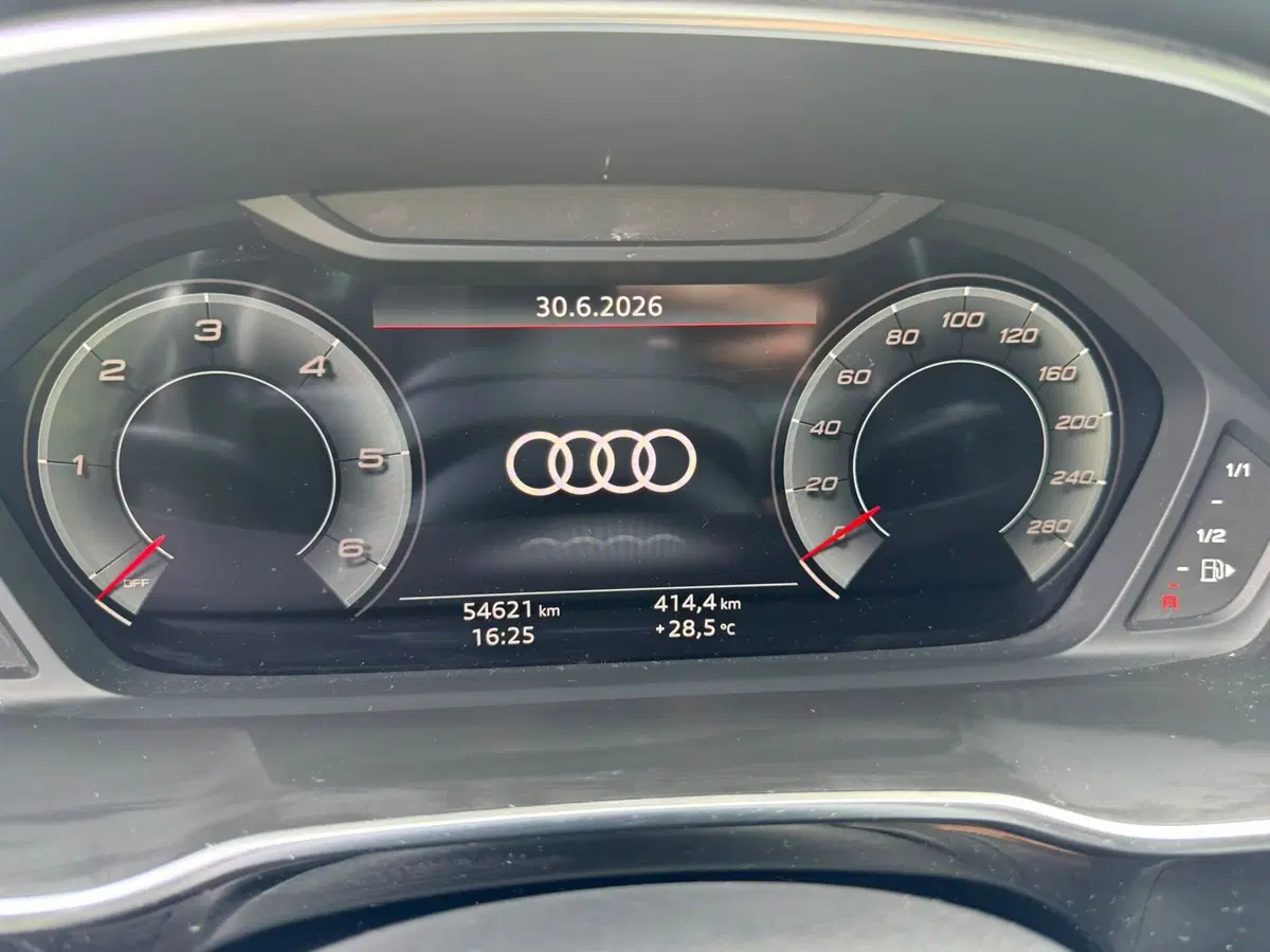 Audi Q3 Sportback usata a Salerno (20)
