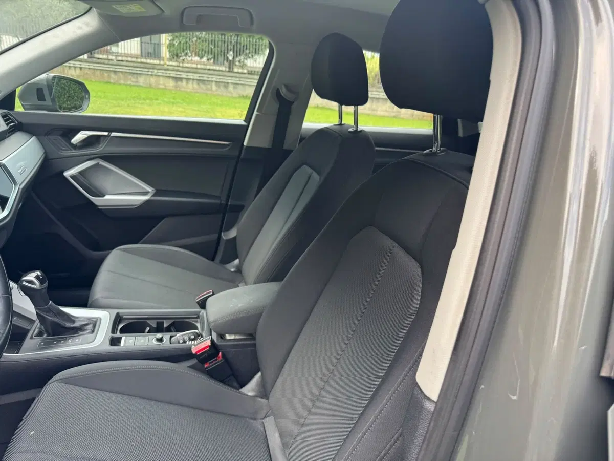 Audi Q3 Sportback usata a Salerno (6)