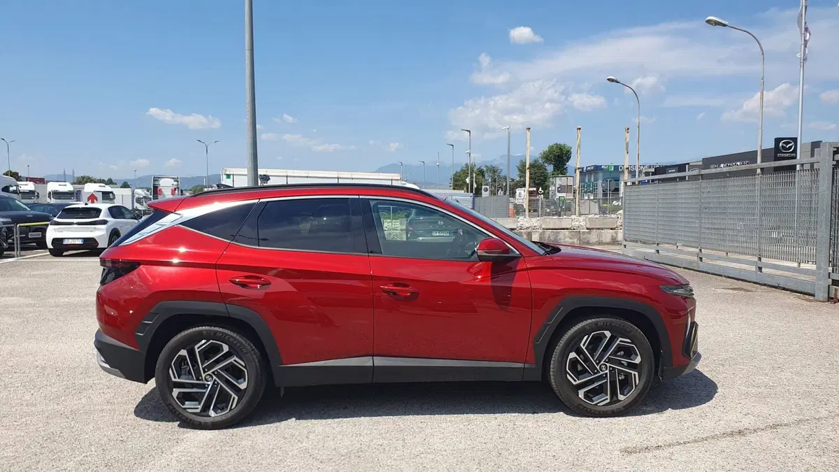 Hyundai Tucson nuova a Frosinone (3)