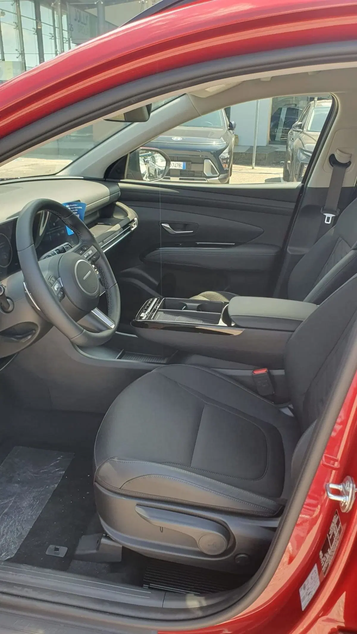 Hyundai Tucson nuova a Frosinone (6)