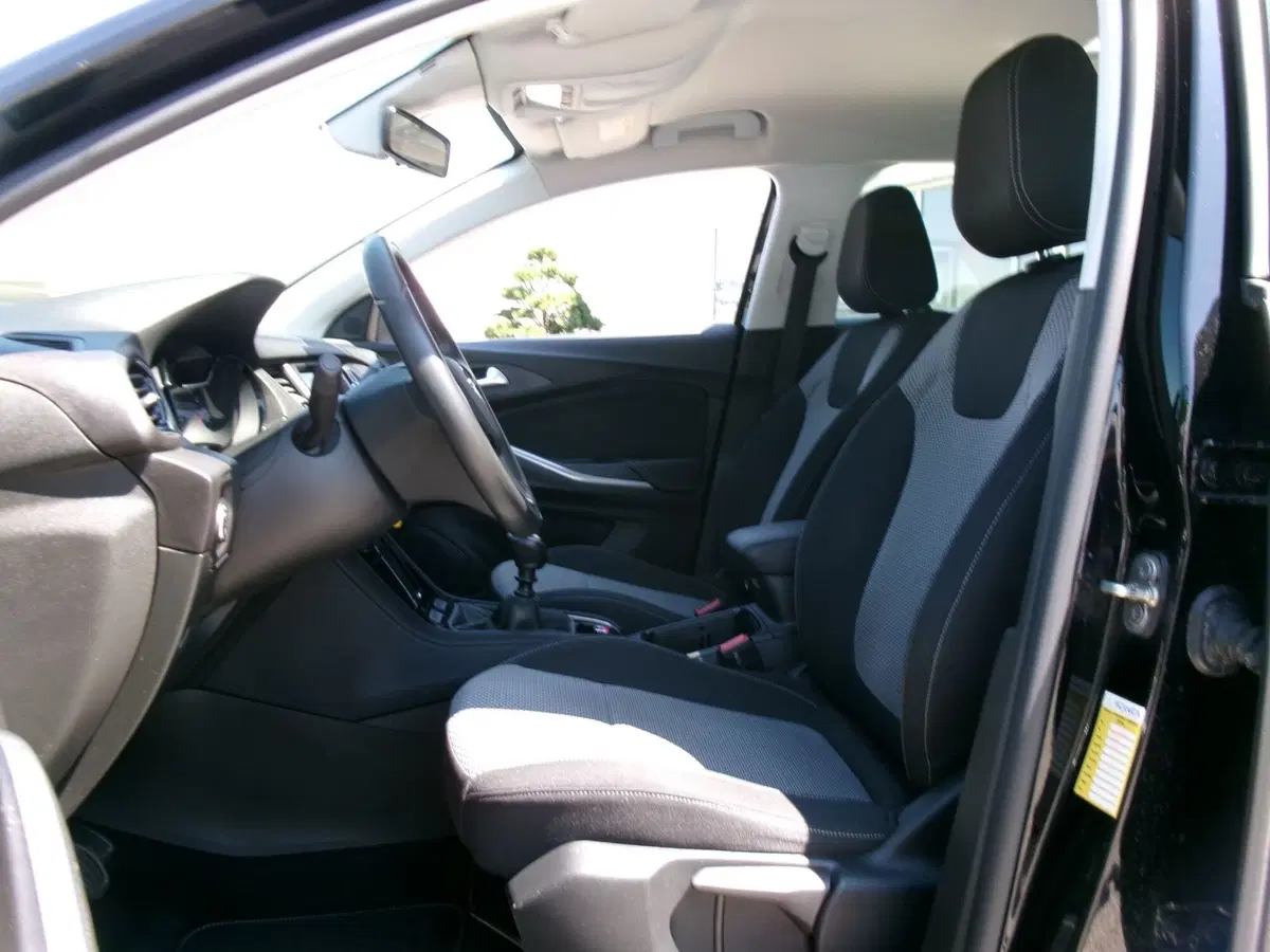 Opel Grandland X usata a Venezia (10)