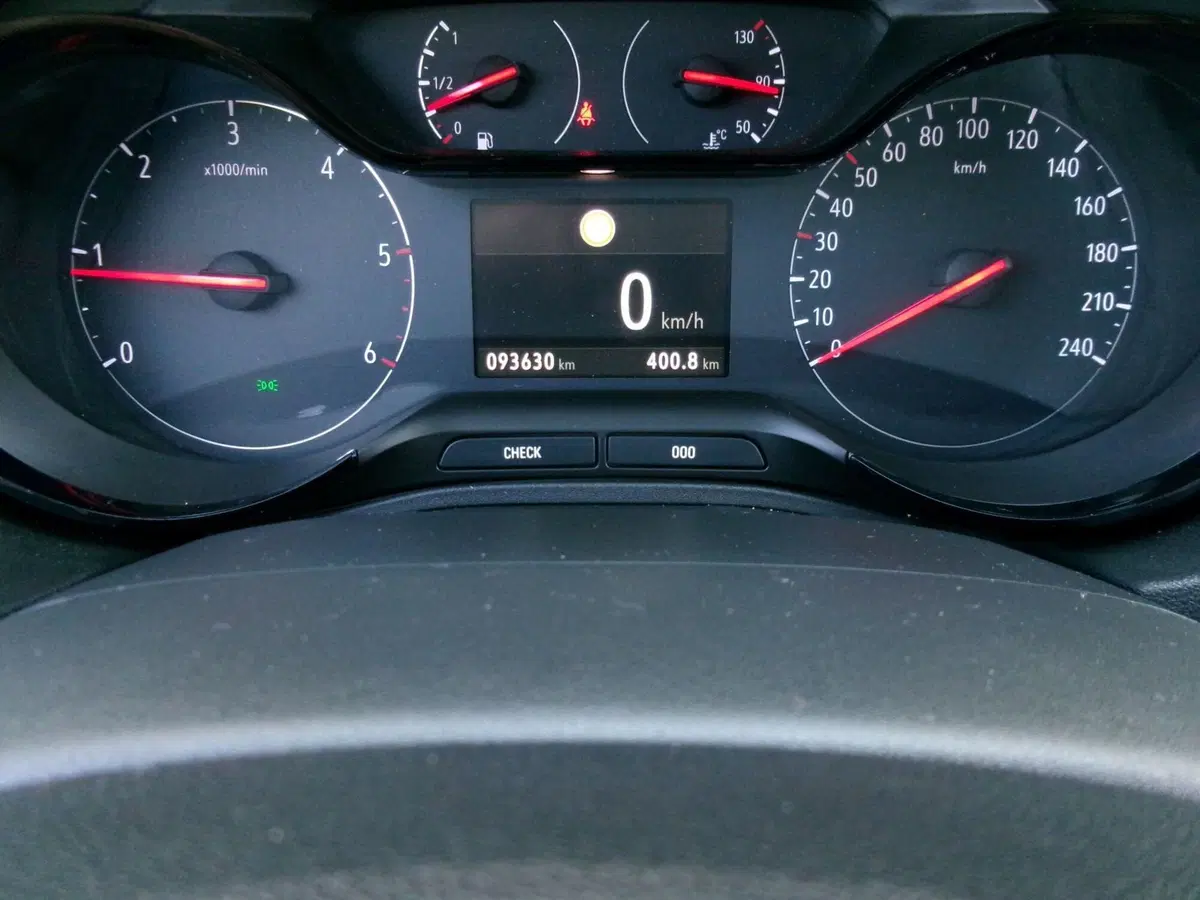 Opel Grandland X usata a Venezia (8)