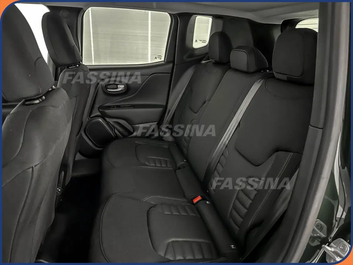 Jeep Renegade nuova a Milano (10)