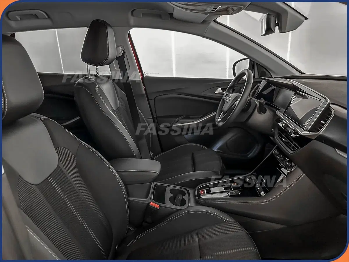 Opel Grandland usata a Milano (14)