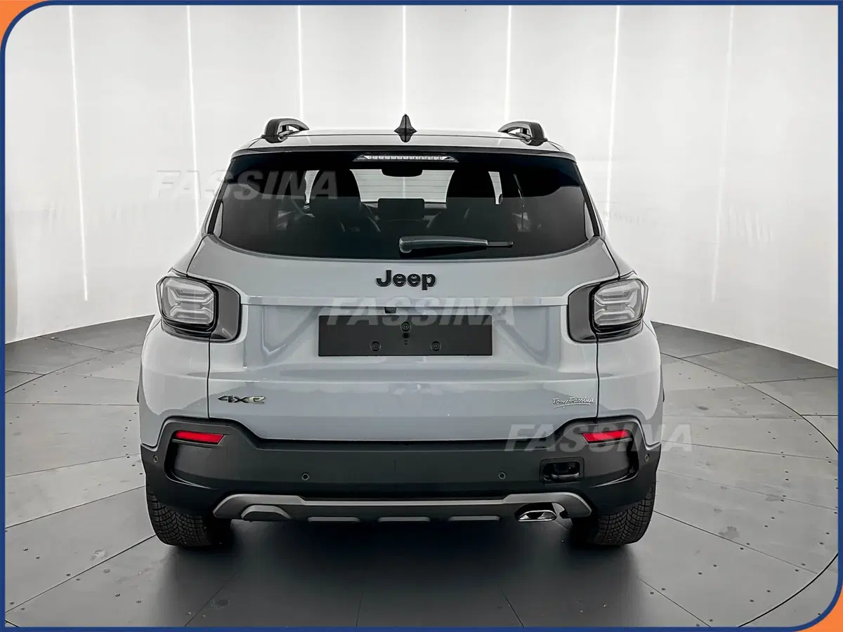 Jeep Avenger nuova a Milano (5)