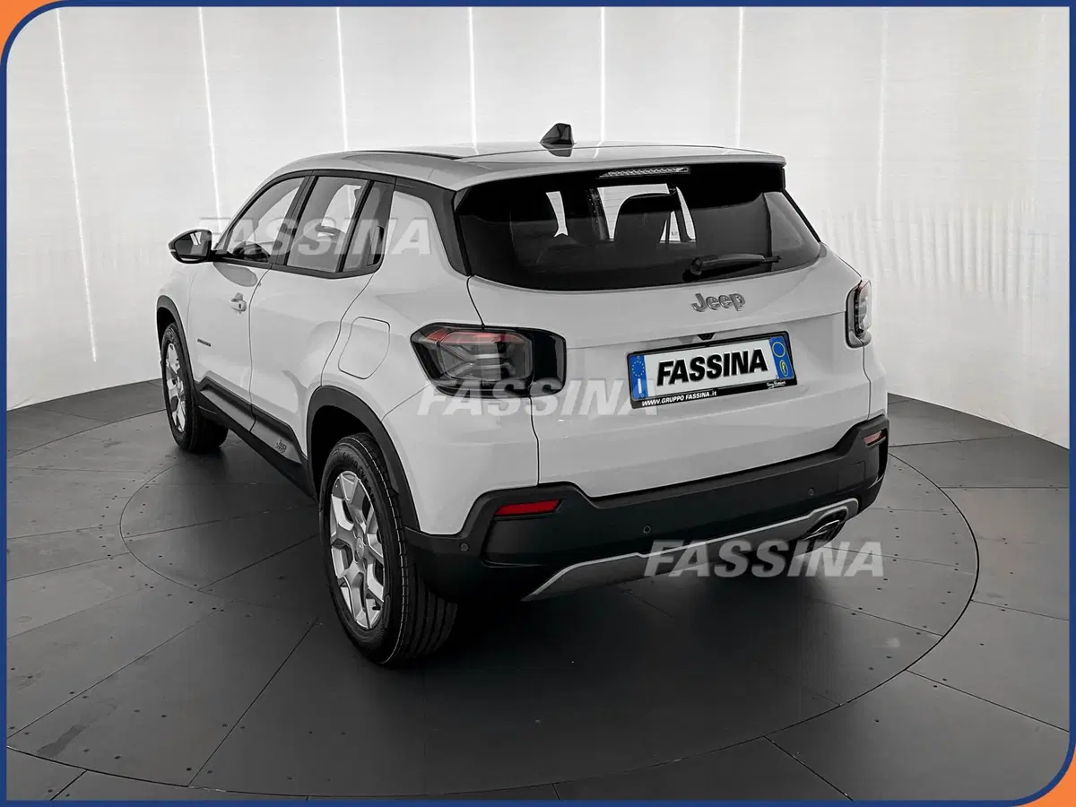 Jeep Avenger nuova a Milano (4)
