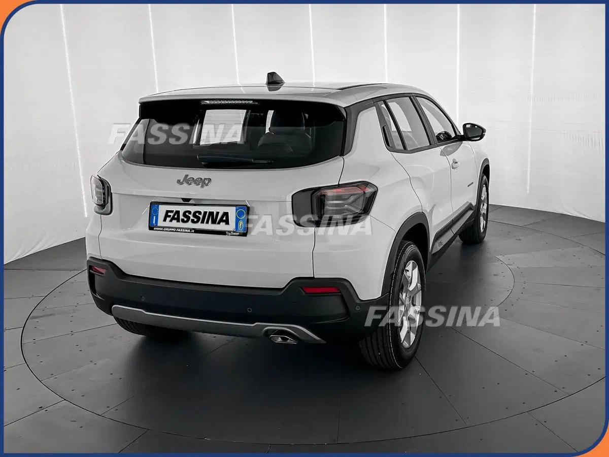Jeep Avenger nuova a Milano (6)