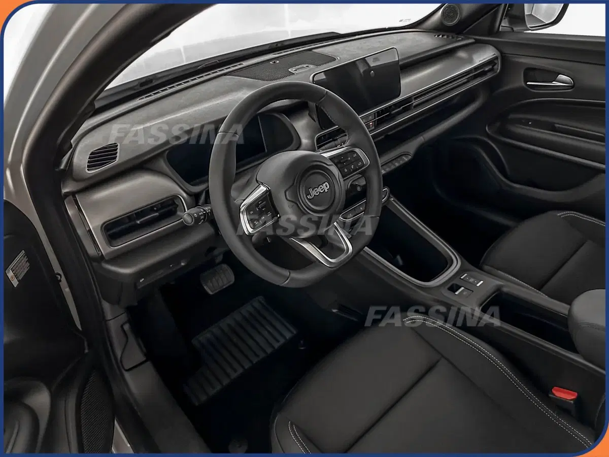 Jeep Avenger nuova a Milano (9)
