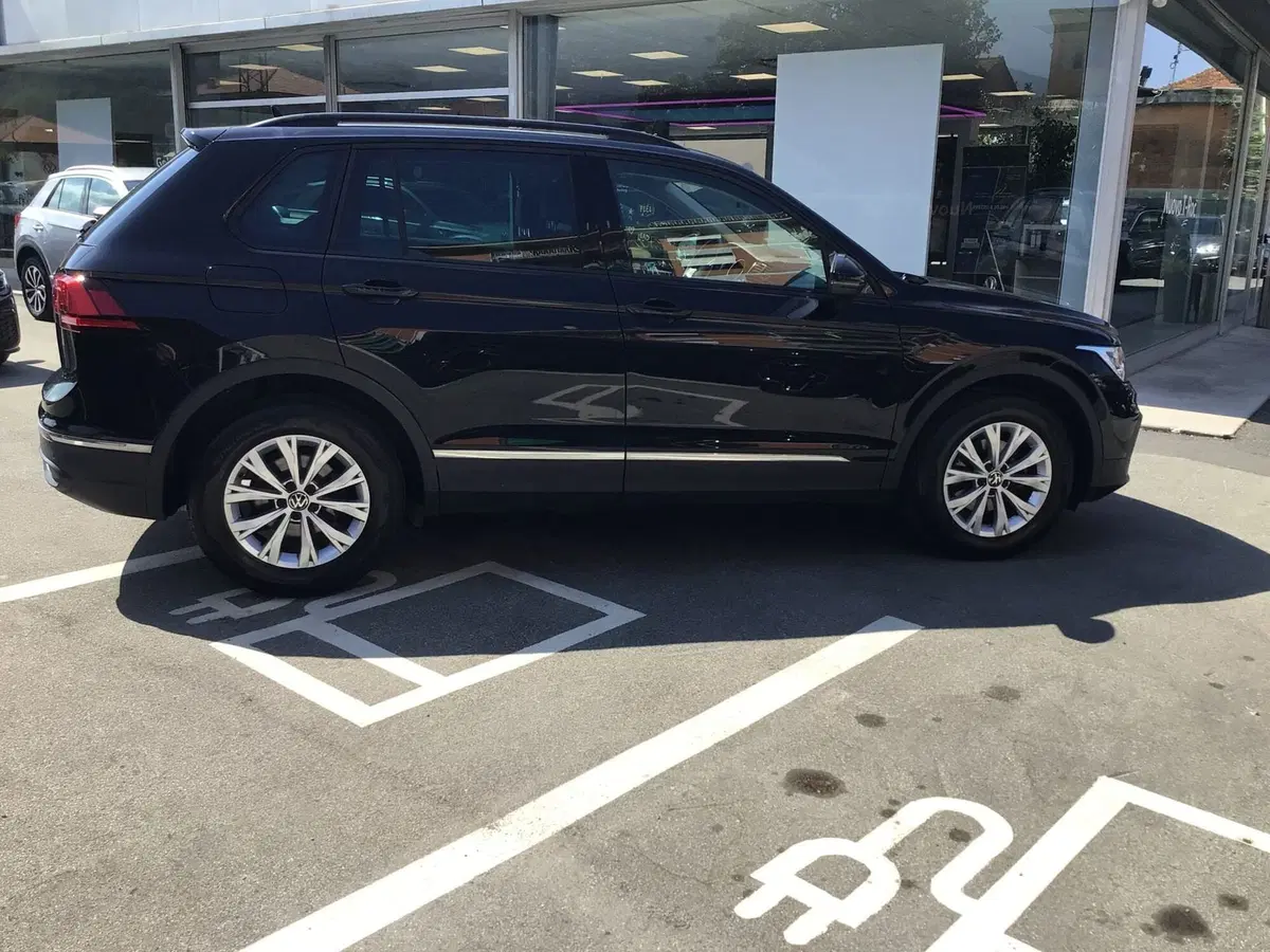 Volkswagen Tiguan usata a Genova (4)