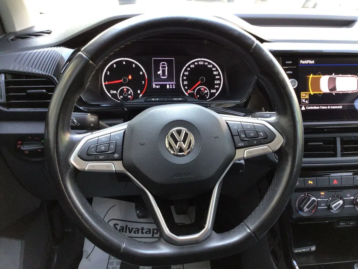 Volkswagen T-Cross usata a Genova (11)