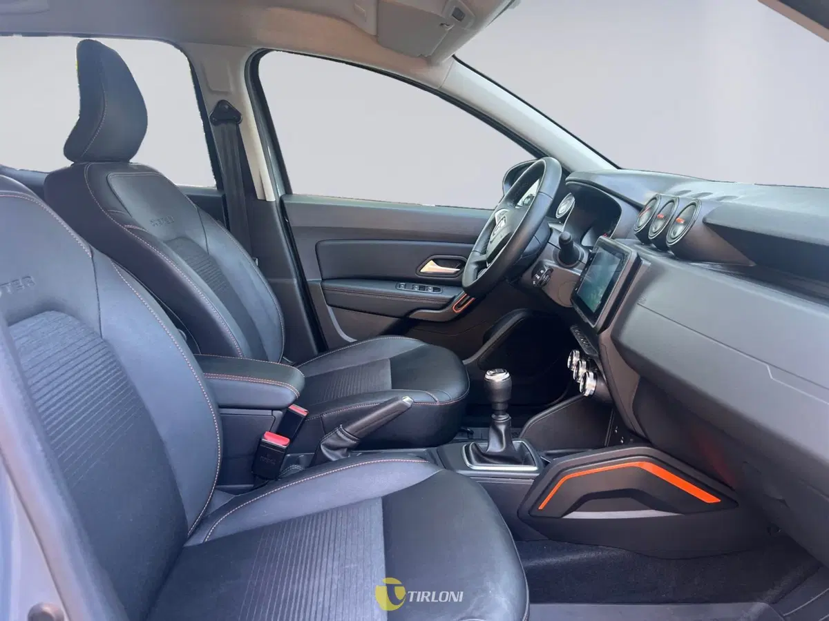 Dacia Duster usata a Milano (11)