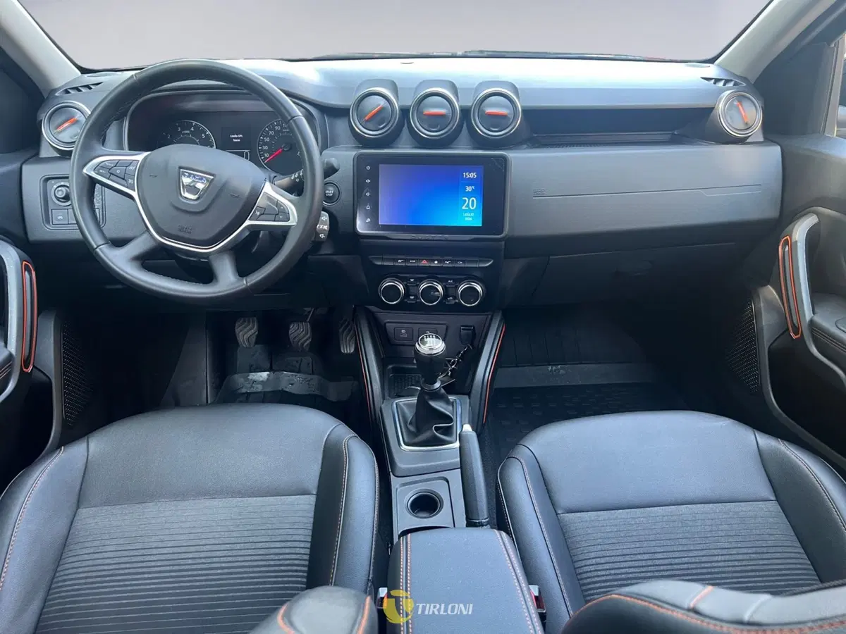 Dacia Duster usata a Milano (13)