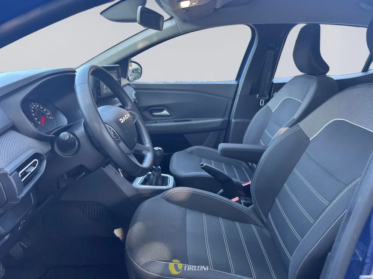Dacia Sandero usata a Milano (10)