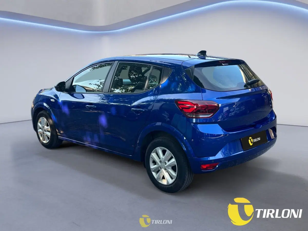Dacia Sandero usata a Milano (2)