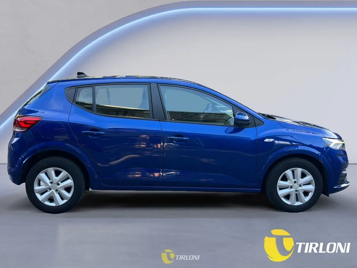 Dacia Sandero usata a Milano (8)