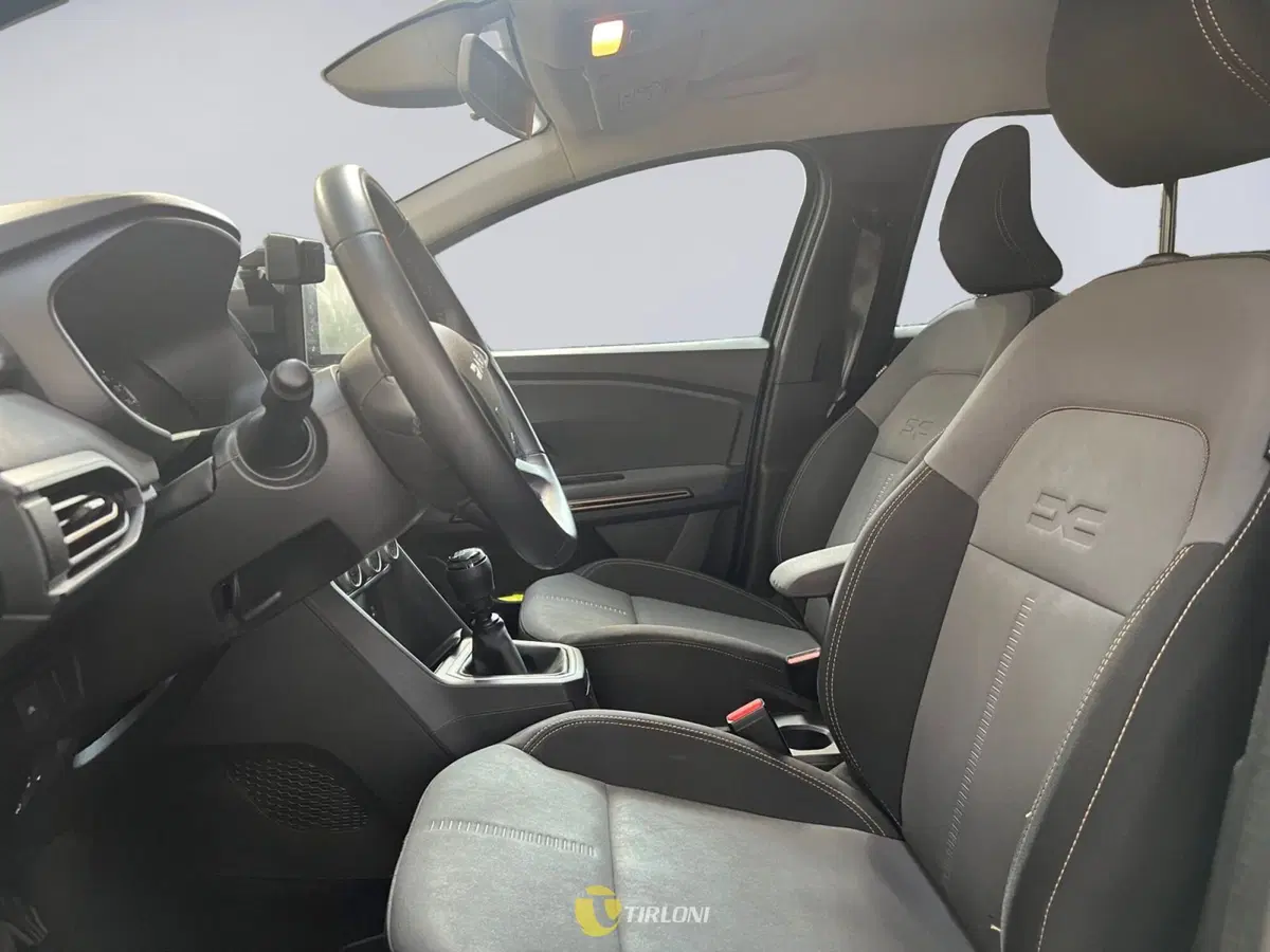 Dacia Jogger usata a Milano (10)