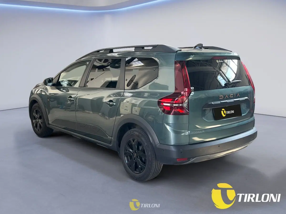 Dacia Jogger usata a Milano (2)
