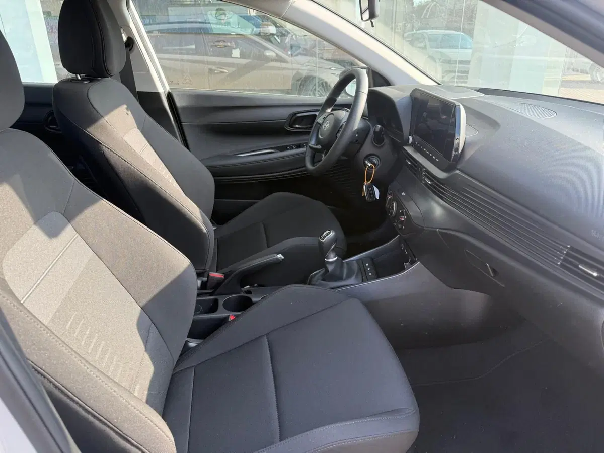 Hyundai Bayon nuova a Massa-Carrara (14)