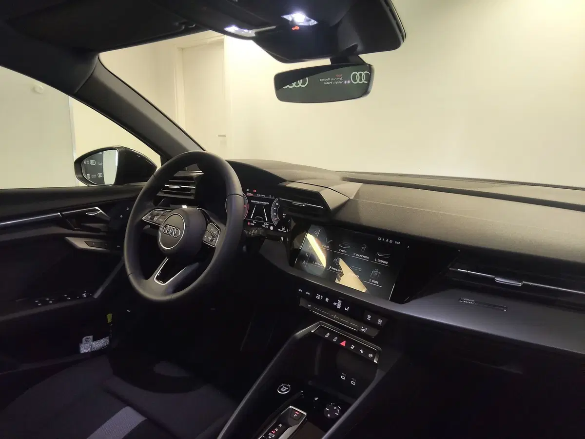 Audi A3 allstreet nuova a Modena (8)