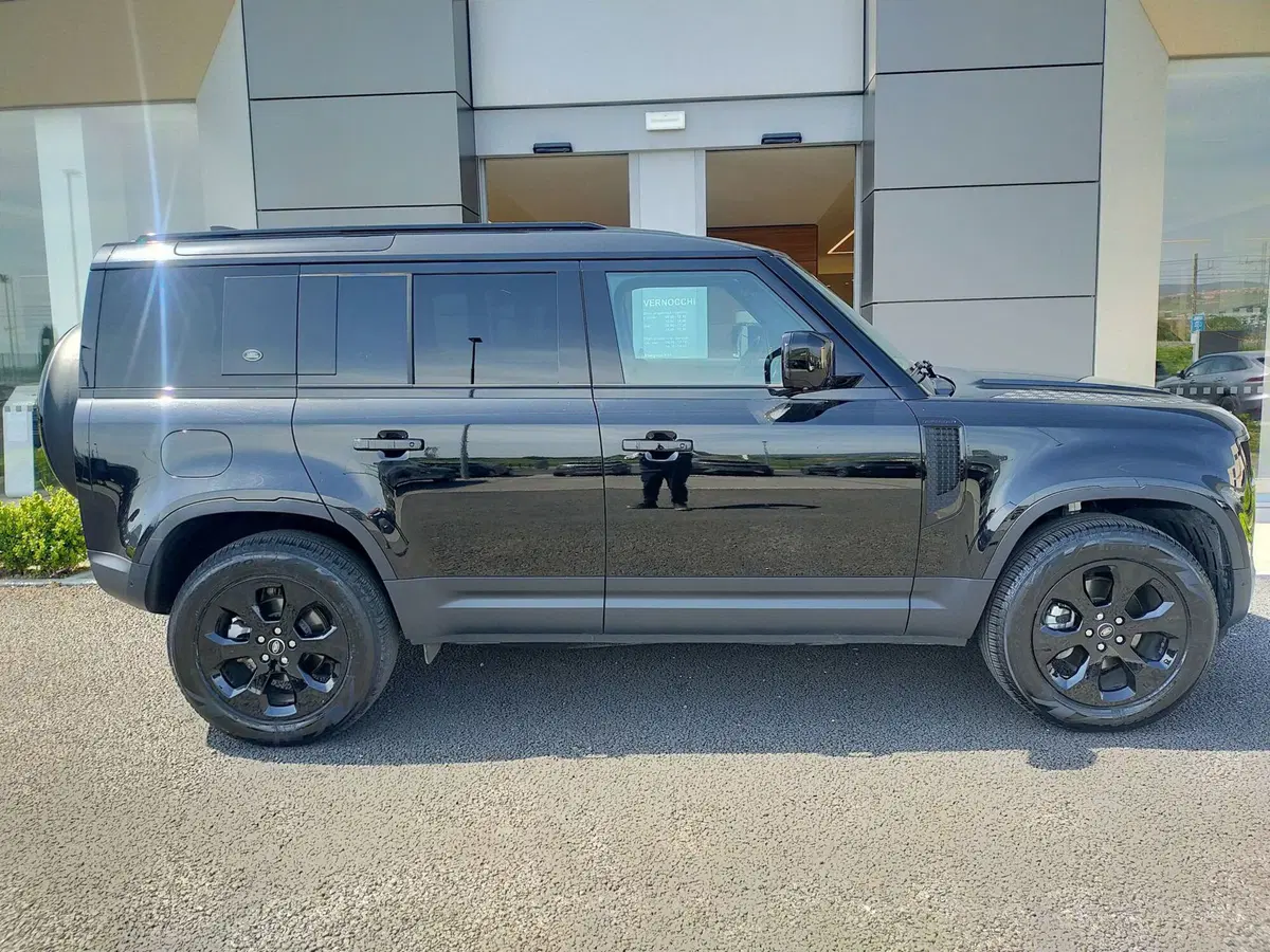 Land Rover Defender usata a Pesaro-Urbino (4)