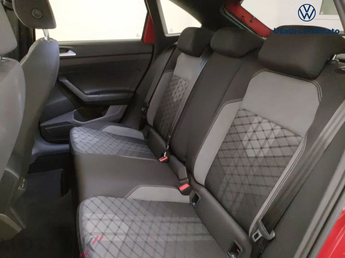 Volkswagen Taigo usata a Varese (10)