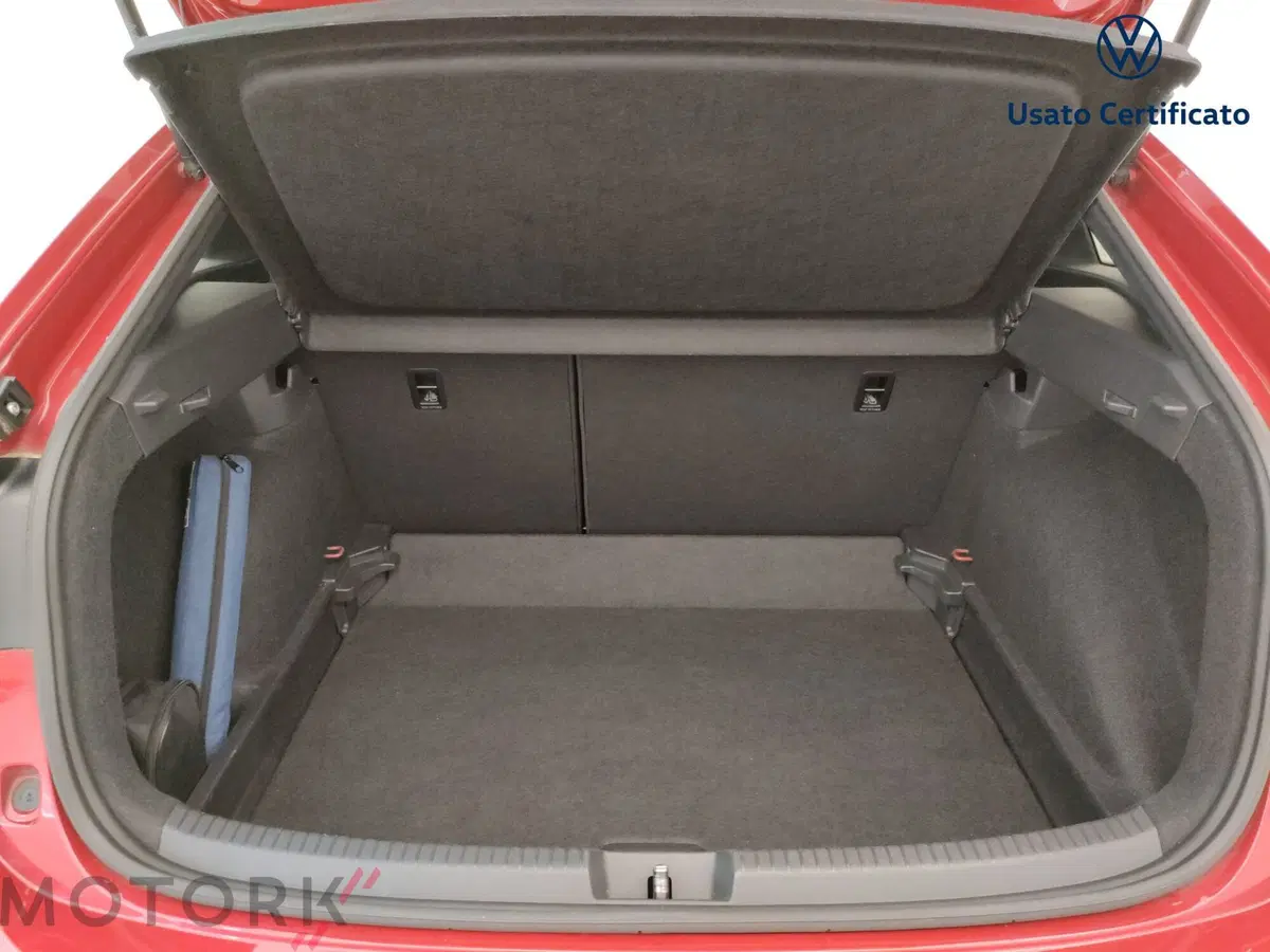 Volkswagen Taigo usata a Varese (9)