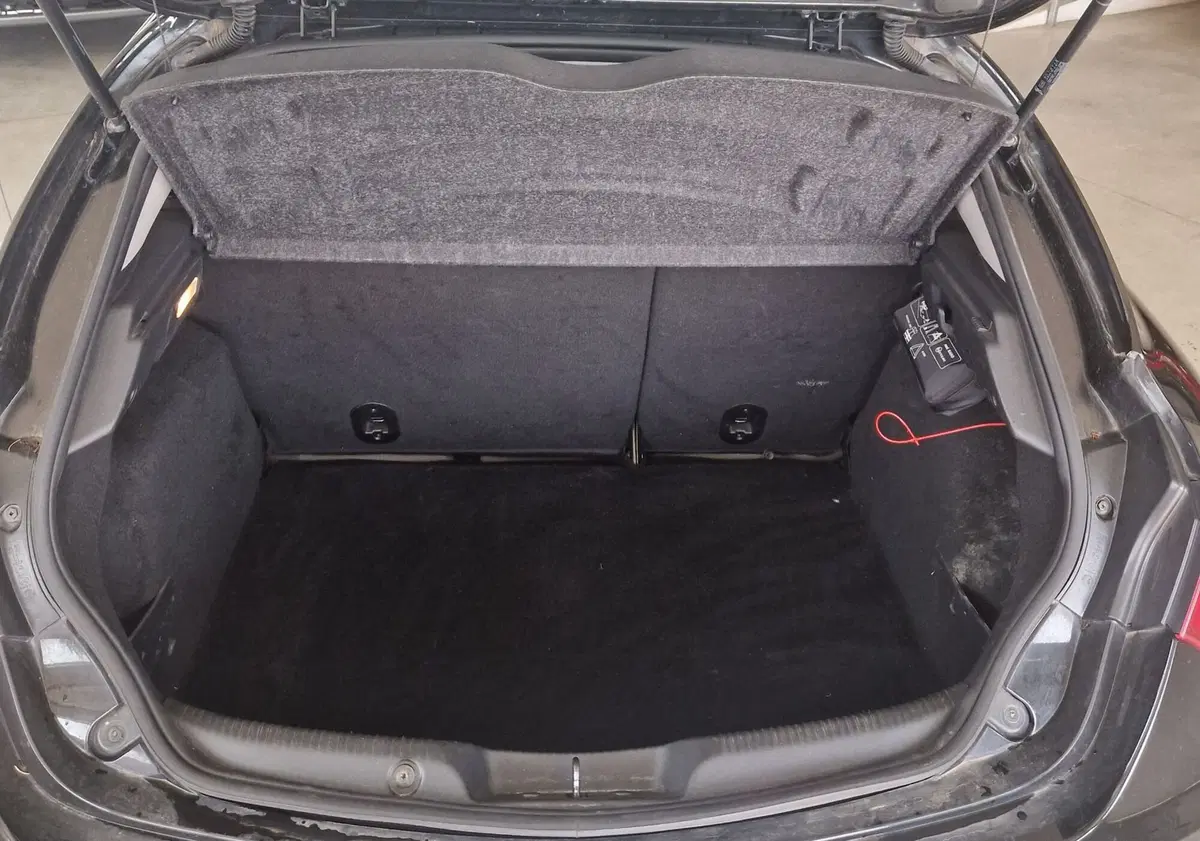 Alfa Romeo Giulietta usata a Terni (10)