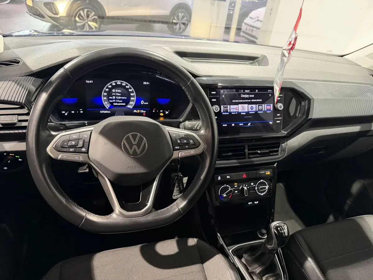 Volkswagen T-Cross usata a Genova (10)