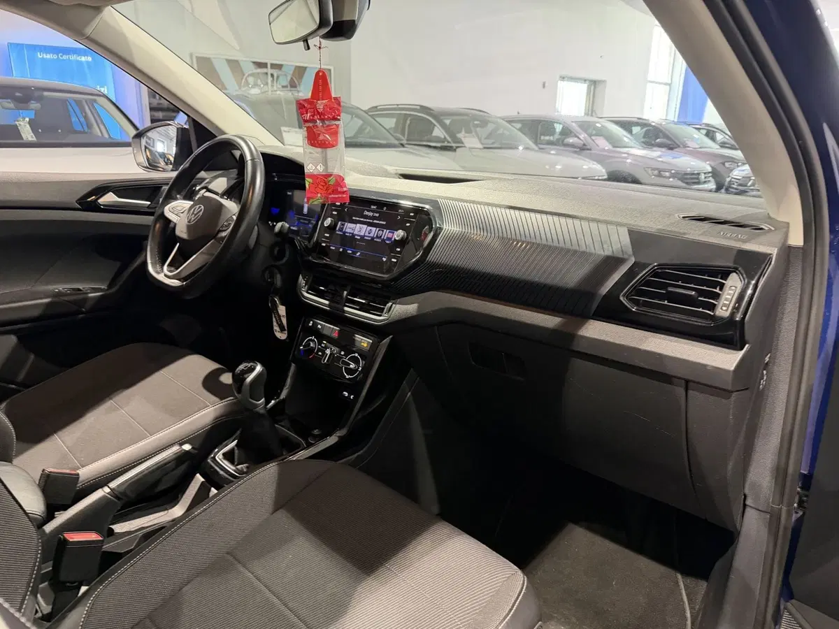 Volkswagen T-Cross usata a Genova (9)