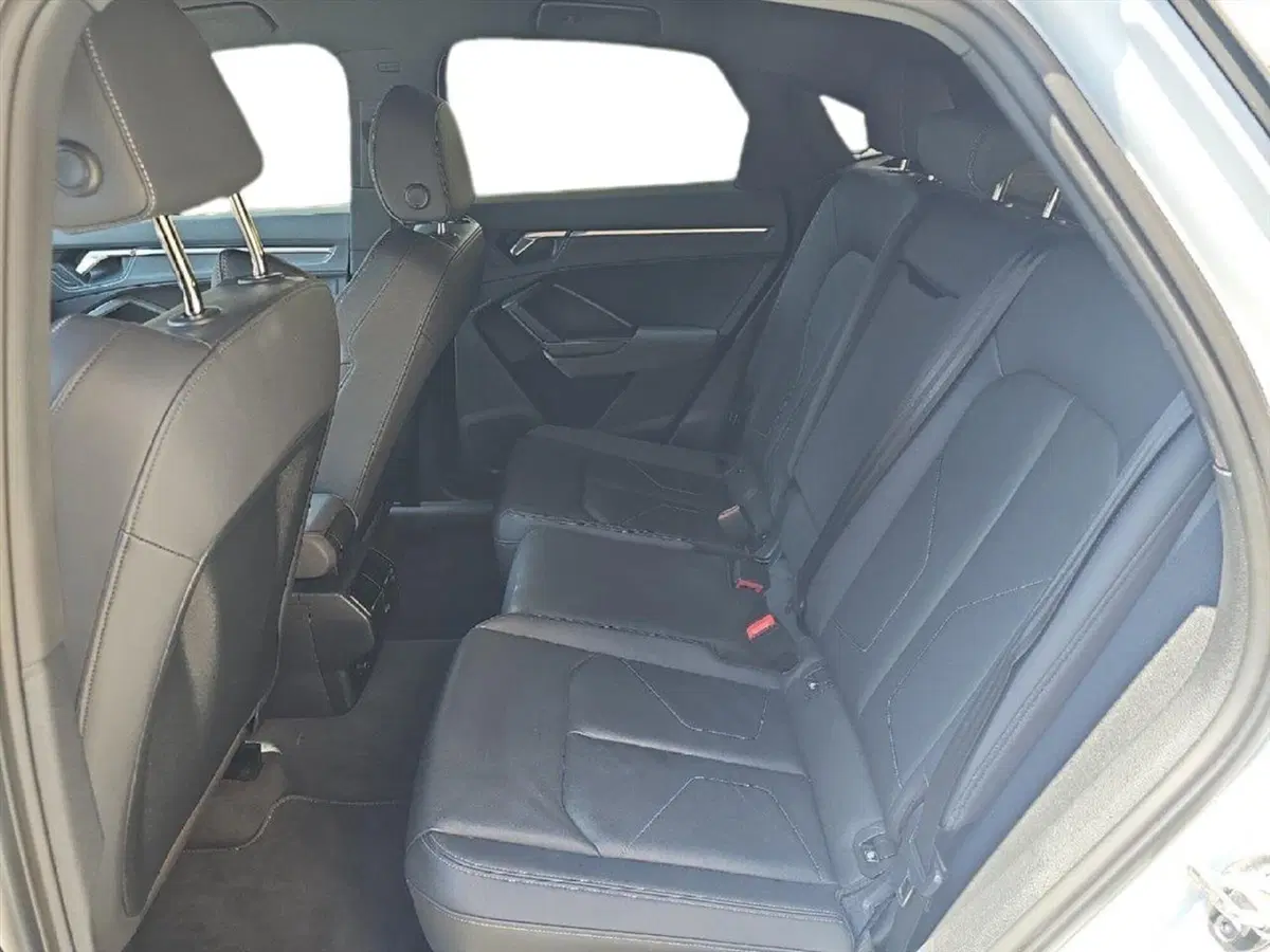 Audi Q3 Sportback usata a Lecco (14)