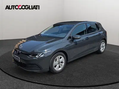 Volkswagen Golf 1.0 TSI EVO Life del 2023 usata a Merate