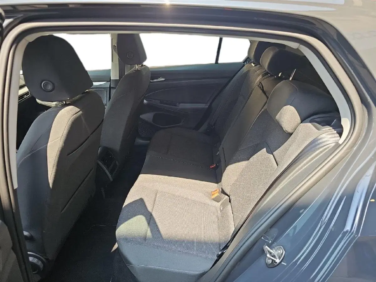 Volkswagen Golf usata a Lecco (12)