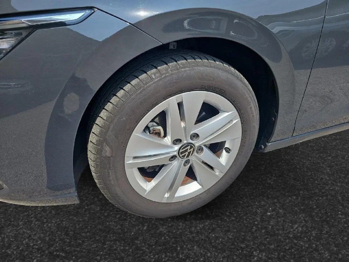 Volkswagen Golf usata a Lecco (18)