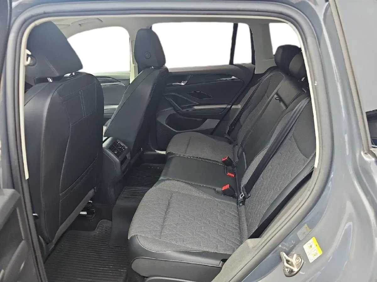 Volkswagen Tiguan usata a Lecco (12)