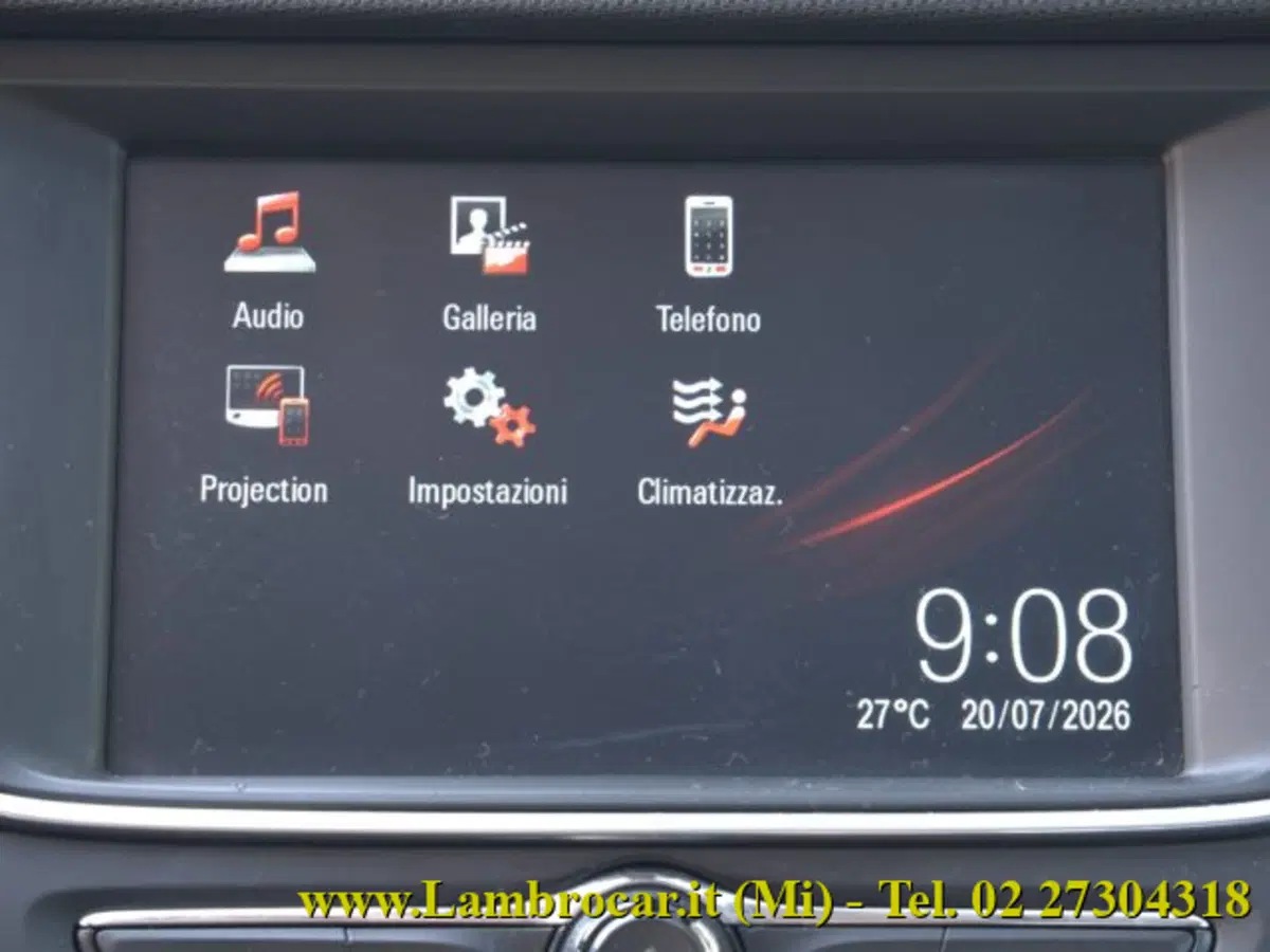 Opel Crossland X usata a Milano (8)