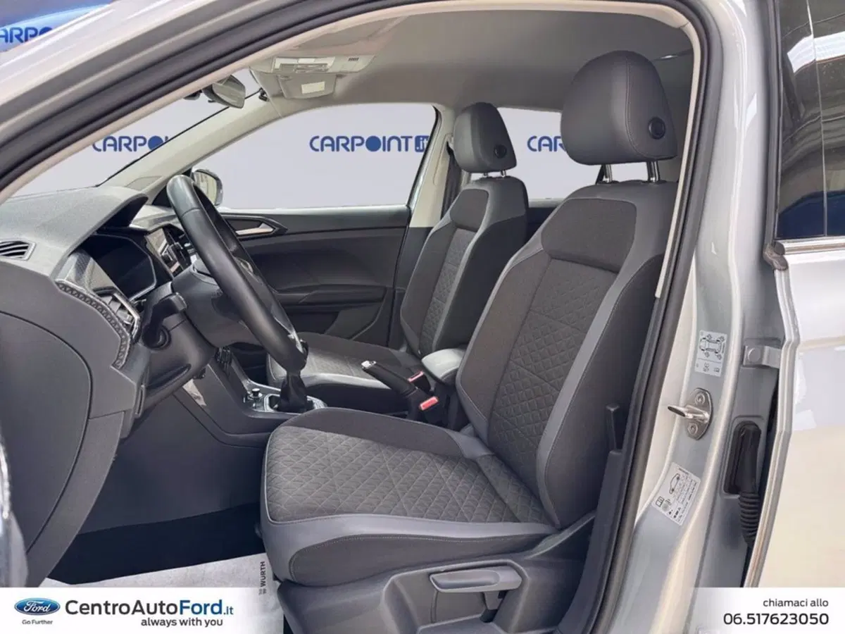 Volkswagen T-Cross usata a Roma (9)