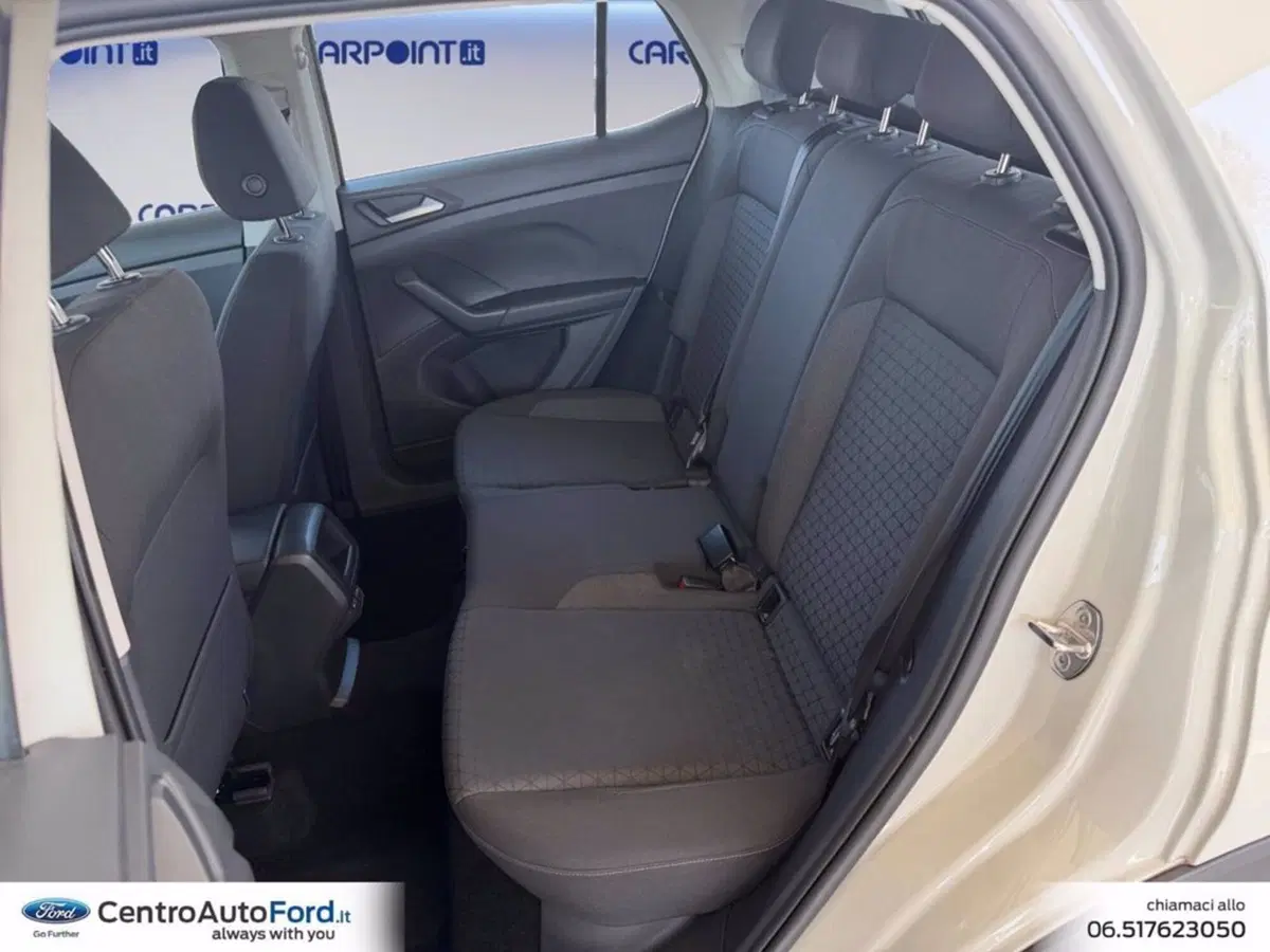 Volkswagen T-Cross usata a Roma (13)