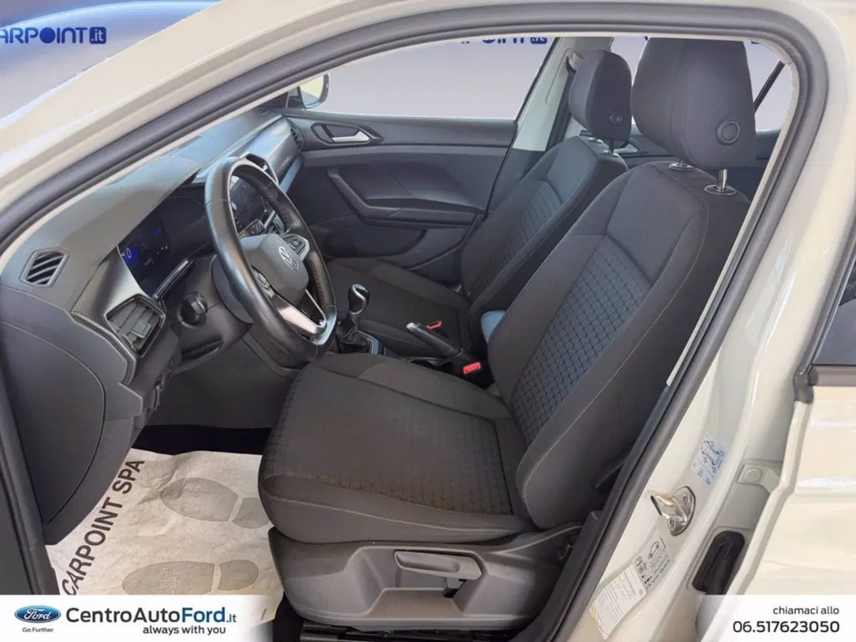 Volkswagen T-Cross usata a Roma (9)