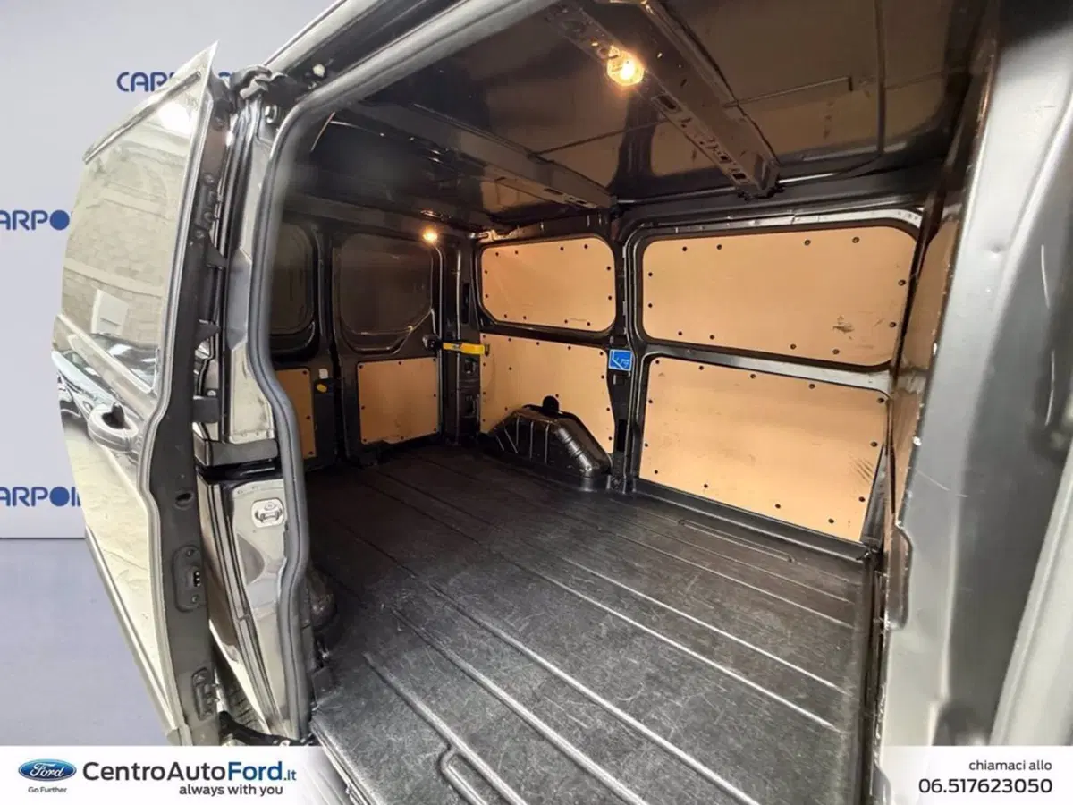 Ford Transit Custom Furgone usata a Roma (13)