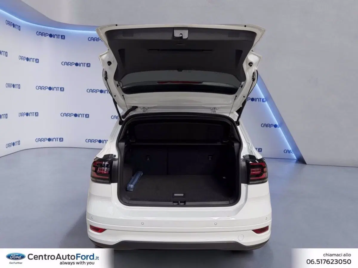 Volkswagen T-Cross usata a Roma (17)