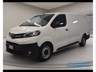 Toyota Proace 2.0d 144cv S&amp;S 14q L2 S Comfort del 2023 usata a Catania
