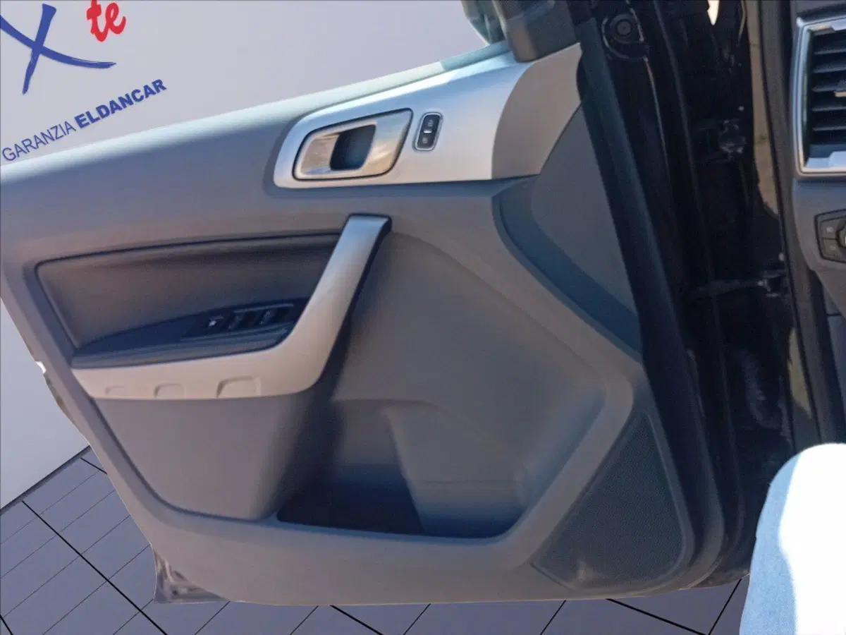 Ford Ranger Pick-up usata a Milano (14)