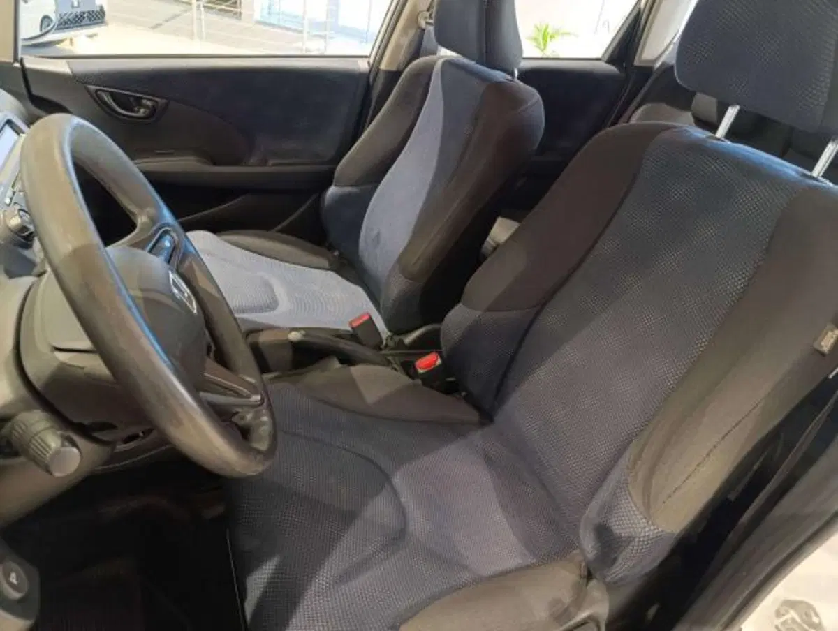 Honda Jazz usata a Savona (11)