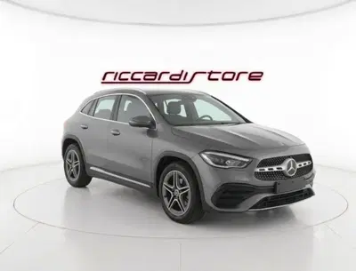 Mercedes-Benz GLA SUV 180 Automatic Premium del 2025 usata a Abbiategrasso