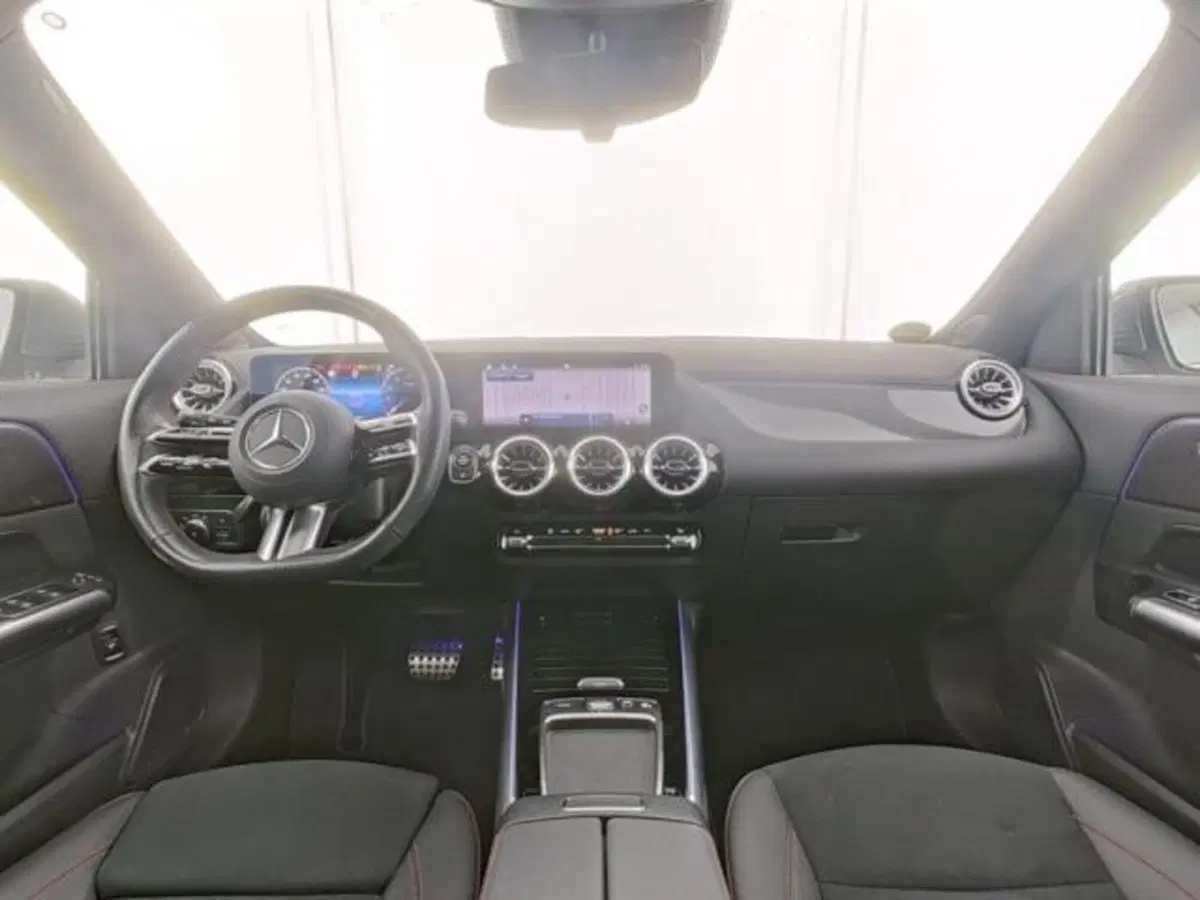 Mercedes-Benz GLA SUV usata a Milano (11)