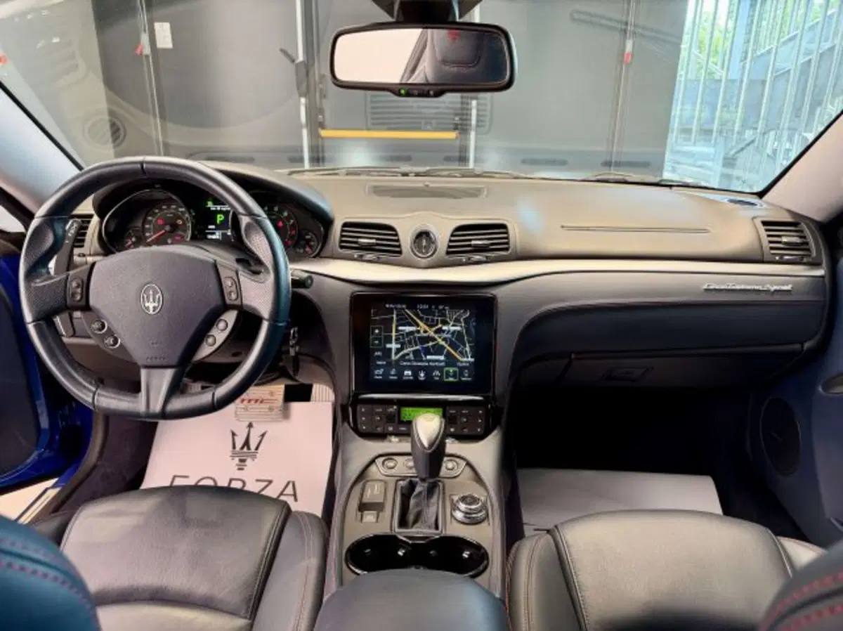 Maserati Granturismo usata a Torino (15)